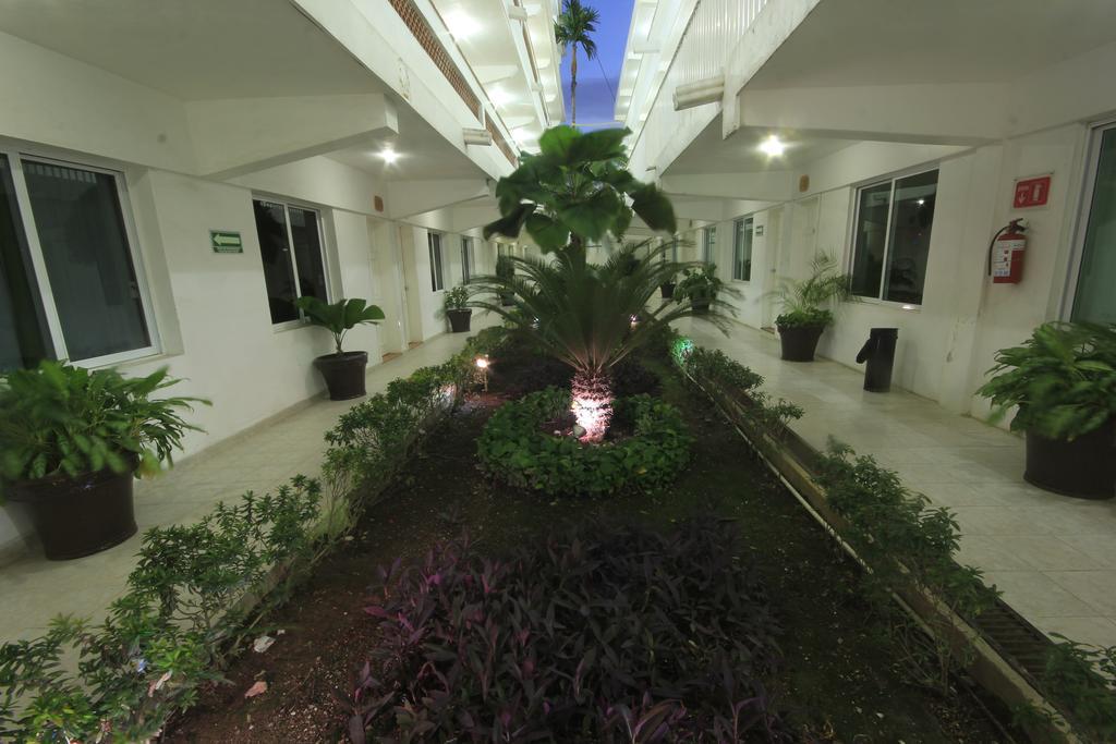 Hotel Casa Blanca Chetumal Kültér fotó