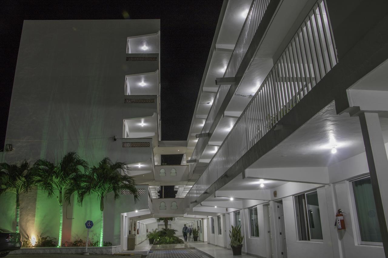 Hotel Casa Blanca Chetumal Kültér fotó